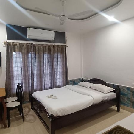 Hotel Santi Palace Bokakhat Bagian luar foto