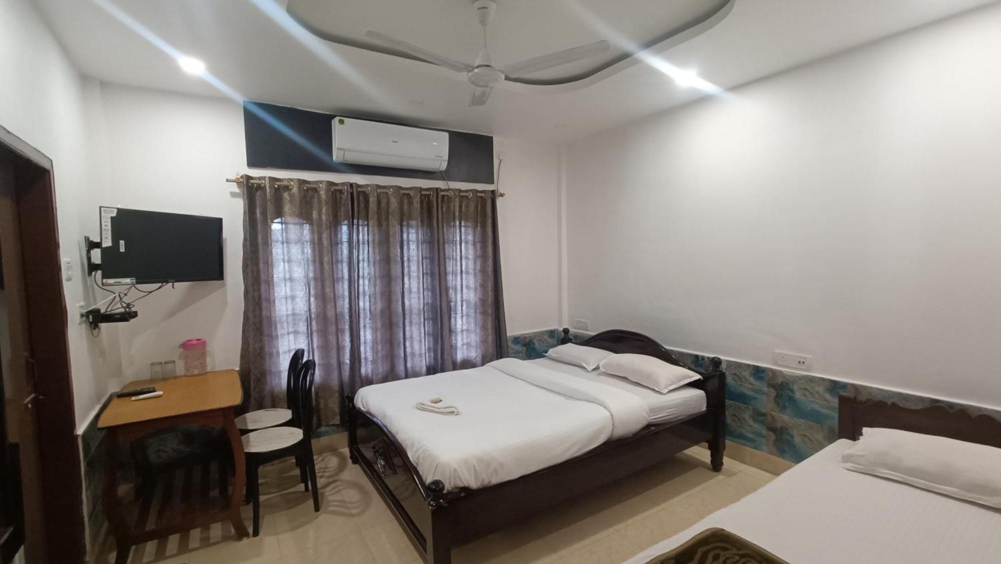 Hotel Santi Palace Bokakhat Bagian luar foto
